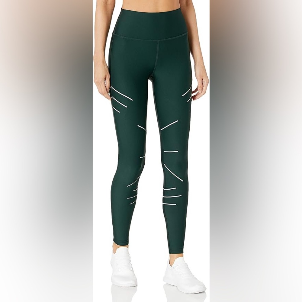 ALO Yoga - Sequence Reflective Legging in Forest Green